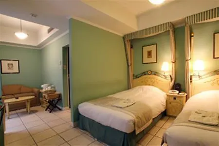 Hotel Monterey Lasoeur Ginza Tōkyō 4*,