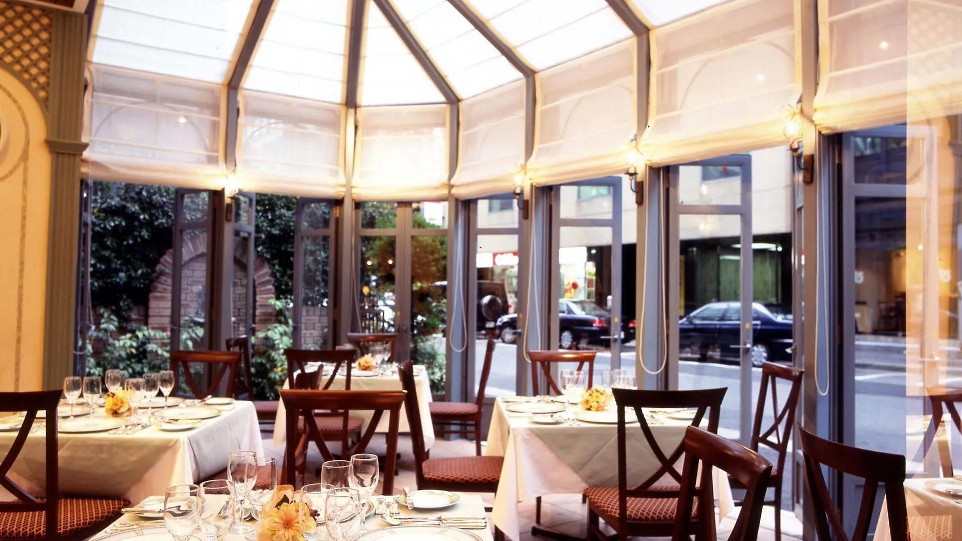 Hotel Monterey Lasoeur Ginza Токио Япония